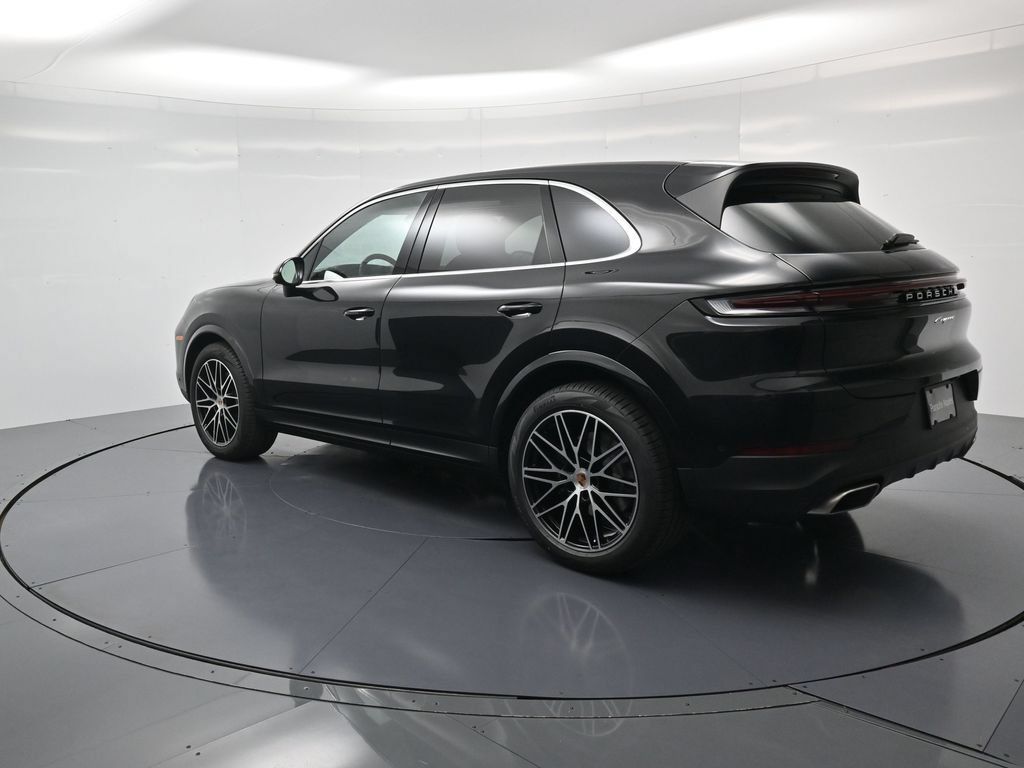 Used 2026 Porsche Cayenne AWD/4WD image 3