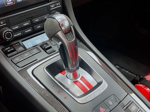 Certified 2018 Porsche 911 GT2 RS RWD image 18