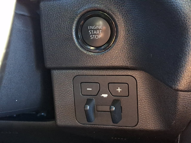 Certified 2025 Toyota Tundra SR5 AWD/4WD image 21
