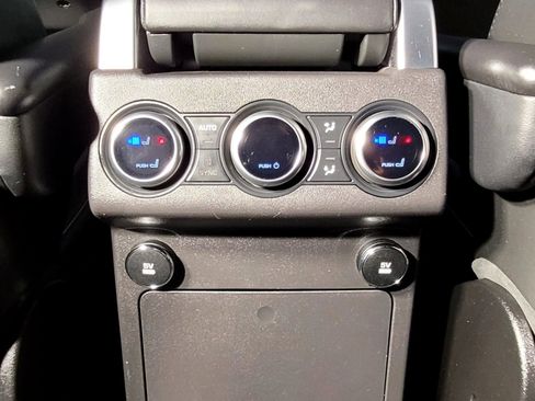 Used 2018 Land Rover Discovery HSE Luxury image 50