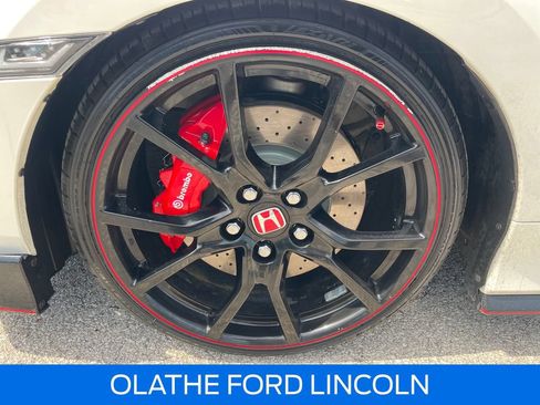 Used 2019 Honda Civic Type R image 23
