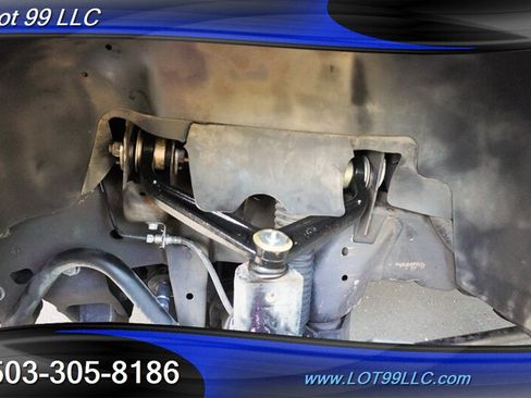 Used 2013 Chevrolet Silverado 2500 LT w/ Interior Plus Package AWD/4WD image 38