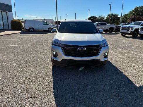Used 2022 Chevrolet Traverse RS AWD/4WD image 2