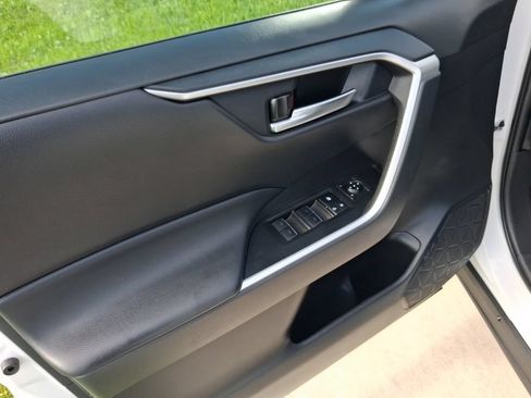 Used 2024 Toyota RAV4 XLE Premium FWD image 15