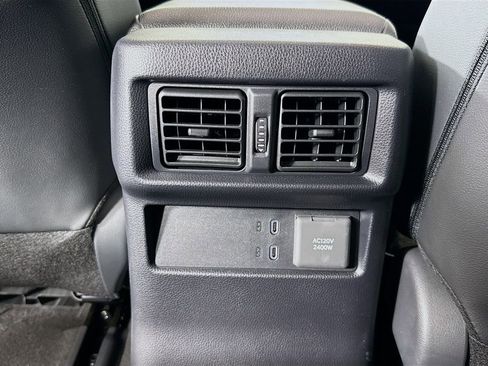 Used 2025 Toyota 4Runner TRD Off-Road Premium AWD/4WD image 28