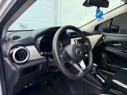 Used 2020 Nissan Versa SV FWD image 10