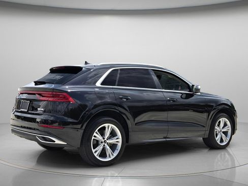 Used 2023 Audi Q8 Premium w/ Convenience Package AWD/4WD image 6