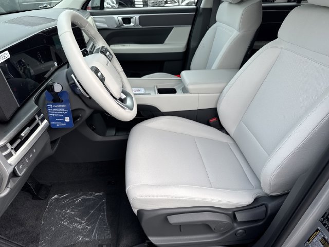 New 2026 Hyundai Santa Fe SE FWD image 11