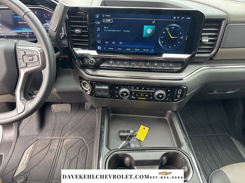 Used 2024 Chevrolet Silverado 2500 ZR2 w/ Technology Package image 14