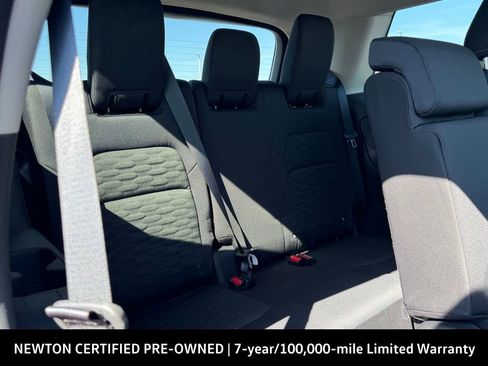 Used 2025 Nissan Pathfinder S FWD image 23