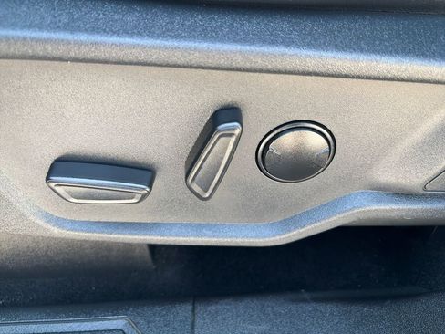 Used 2025 Ford Bronco Outer Banks image 18