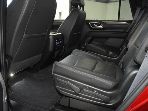 Used 2022 Chevrolet Tahoe Z71 w/ Luxury Package image 40