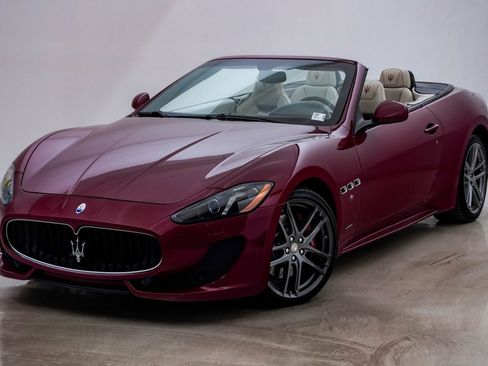 Used 2016 Maserati GranTurismo Sport image 3