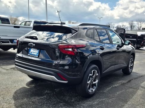 New 2026 Chevrolet Trax LT w/ Driver Confidence Package image 10