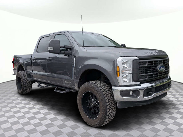 Used 2024 Ford F350 XL w/ 360-Degree Camera Package AWD/4WD image 2