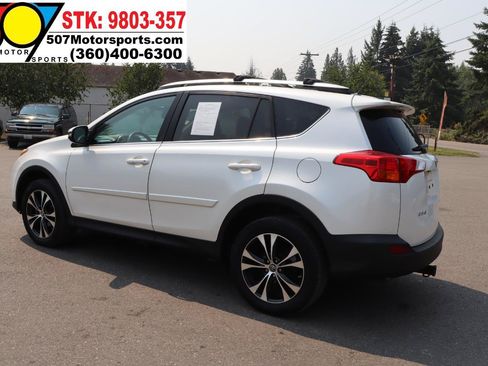 Used 2015 Toyota RAV4 Limited w/ Technology Package AWD/4WD image 7