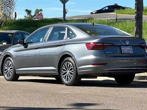 Used 2019 Volkswagen Jetta SE image 8