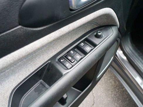 Used 2023 Jeep Compass Sport image 16