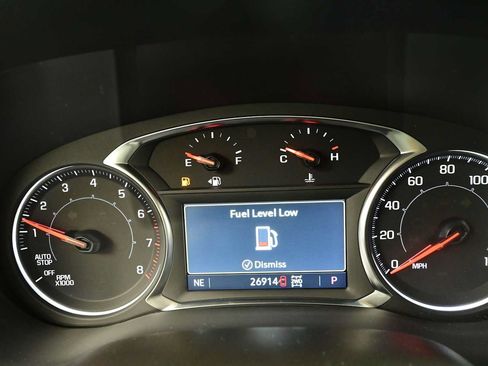 Used 2023 GMC Acadia SLE w/ Driver Convenience Package AWD/4WD image 14