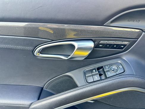 Used 2023 Porsche 718 Boxster GTS image 12