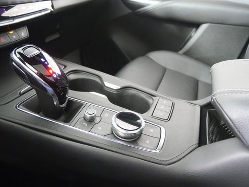 Used 2024 Cadillac XT4 Premium Luxury w/ Cold Weather Package image 27