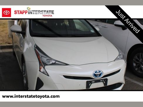 Used 2016 Toyota Prius Two image 1