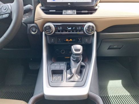 Used 2024 Toyota RAV4 Limited FWD image 18