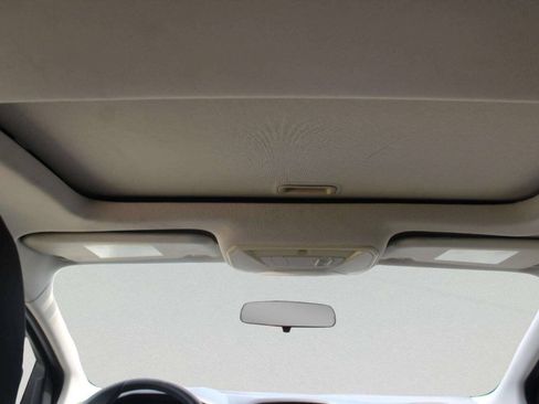 Used 2013 Ford Focus SE w/ Interior Protection Pkg FWD image 9