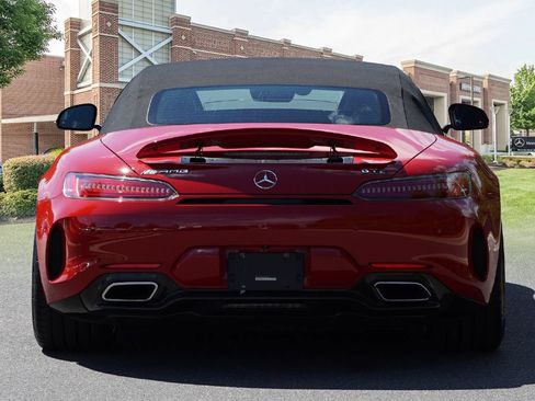 Used 2018 Mercedes-Benz AMG GT C image 5