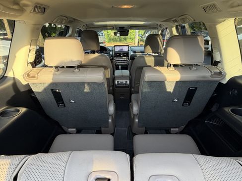 Certified 2023 Lexus GX 460 Premium w/ Accessory Package AWD/4WD image 37