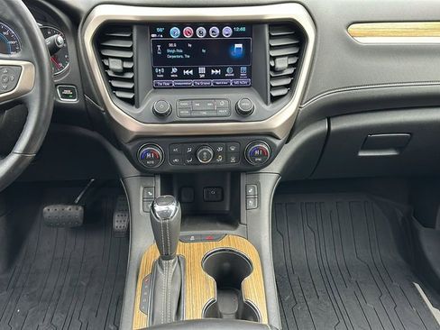 Used 2017 GMC Acadia Denali w/ Technology Package image 11