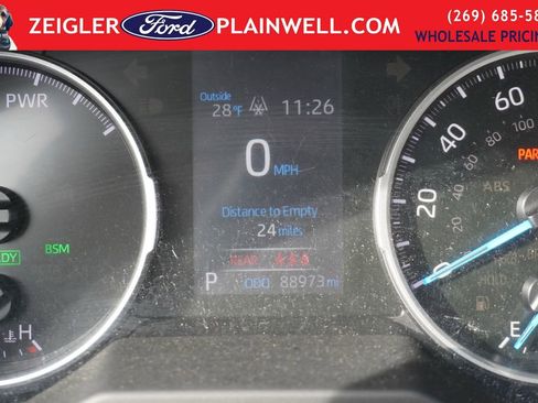 Used 2022 Toyota RAV4 LE image 26