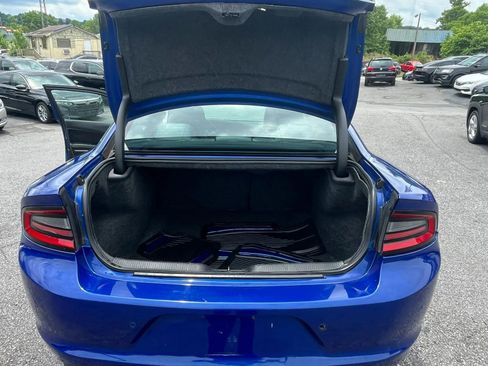 Used 2020 Dodge Charger SXT w/ Leather Interior Group RWD image 16