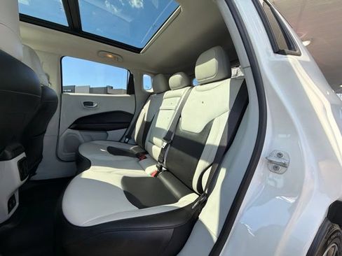 Used 2019 Jeep Compass Limited AWD/4WD image 17