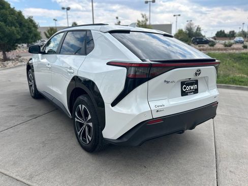 Used 2024 Toyota bZ4X AWD w/ Weather Package image 6