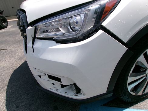 Used 2019 Subaru Ascent Touring w/ Popular Package #3 image 4