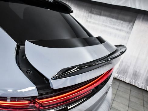 Used 2024 Porsche Cayenne Turbo GT image 86