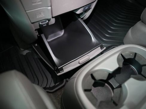 Used 2016 Honda Odyssey EX-L image 34