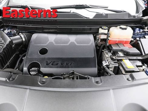 Used 2022 Chevrolet Traverse LT image 7