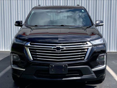 Used 2023 Chevrolet Traverse Premier w/ LPO, Floor Liner Package AWD/4WD image 3