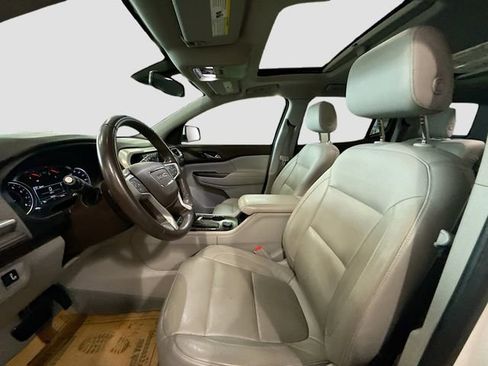 Used 2018 GMC Acadia SLT image 22