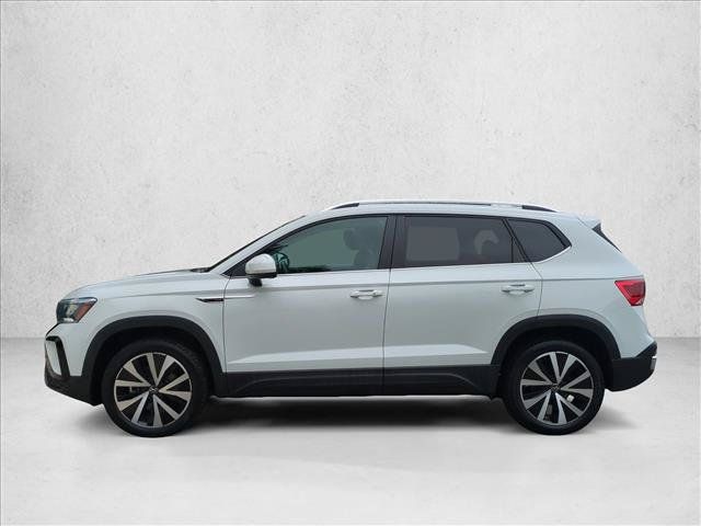 Used 2022 Volkswagen Taos SE FWD image 9