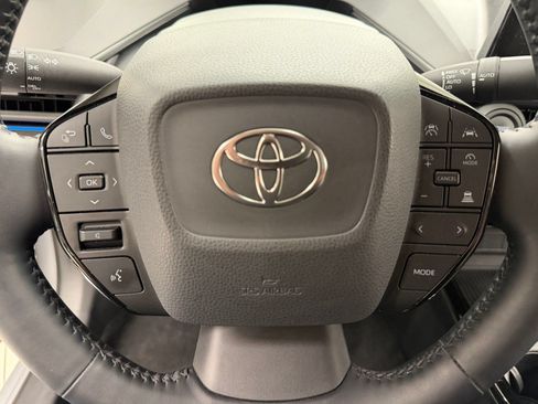Used 2024 Toyota Prius XLE AWD/4WD image 29