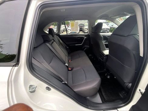 Certified 2024 Toyota RAV4 LE AWD/4WD image 16
