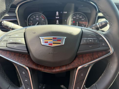 Used 2022 Cadillac XT5 Premium Luxury w/ Technology Package FWD image 26