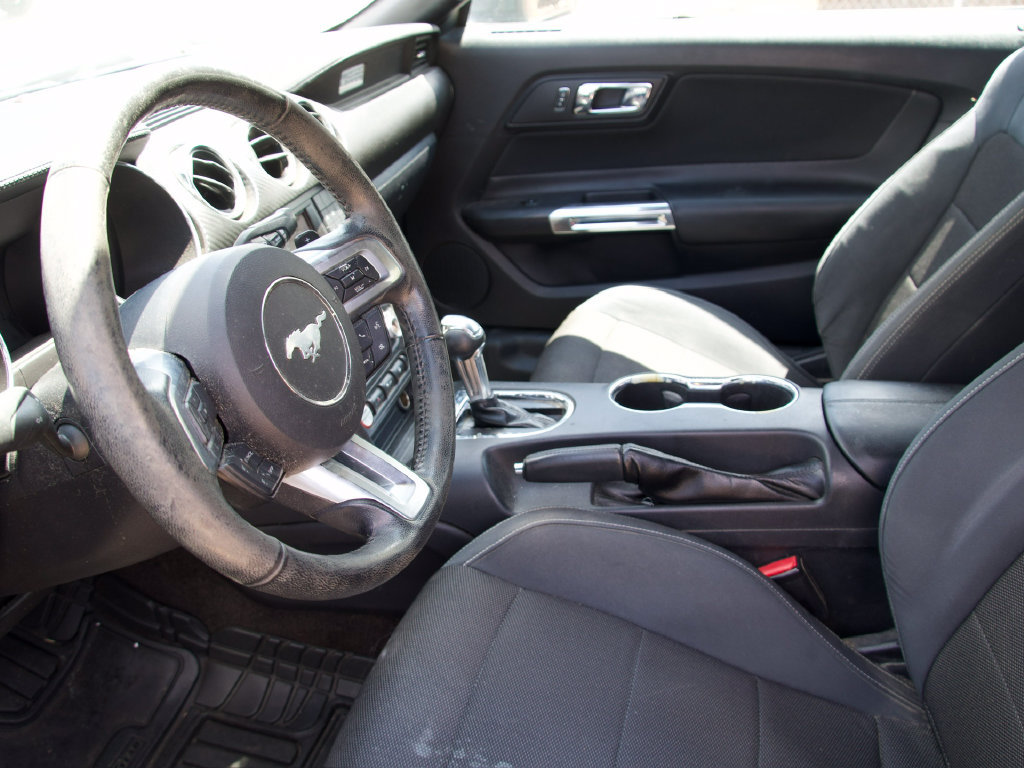 Used 2015 Ford Mustang Convertible RWD image 16
