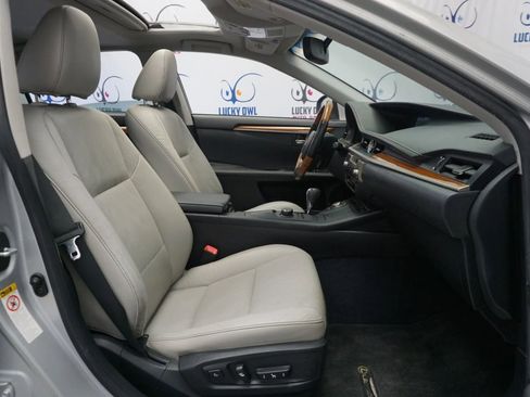 Used 2013 Lexus ES 300h image 15