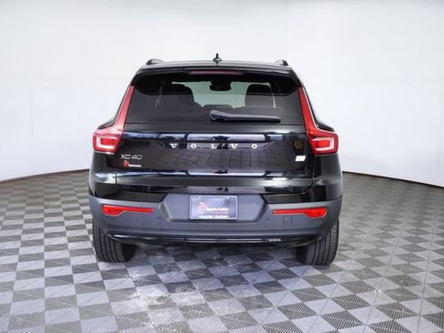 Used 2023 Volvo XC40 Recharge Plus AWD/4WD image 5