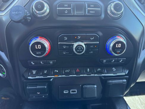 Used 2022 GMC Sierra 3500 Denali w/ Denali Ultimate Package AWD/4WD image 51