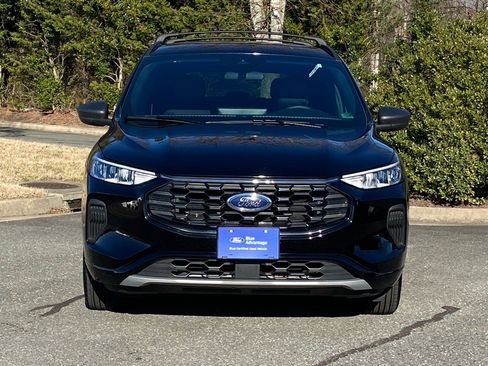 Certified 2023 Ford Escape ST-Line w/ Tech Pack #1 image 6
